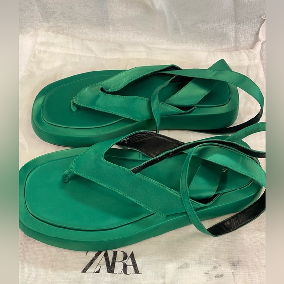Zara Satin Effect Green Chunky ankle wrap thong sandals. STUNNING 💚 Size 8 - Picture 9 of 15